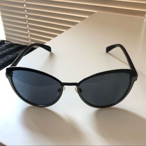 ⭐️ 2/$9 Cat Eye Sunglasses